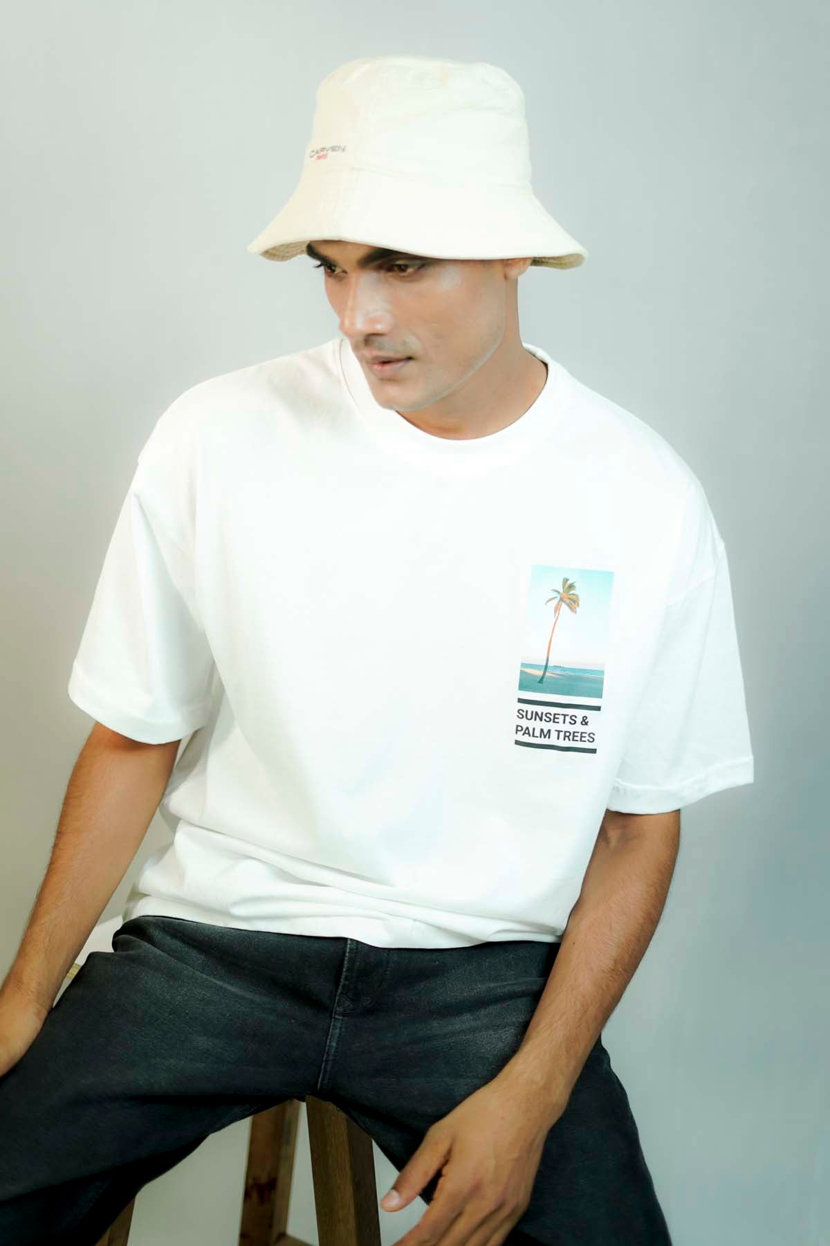 Sunset & Palm Trees Oversized T-shirt-white