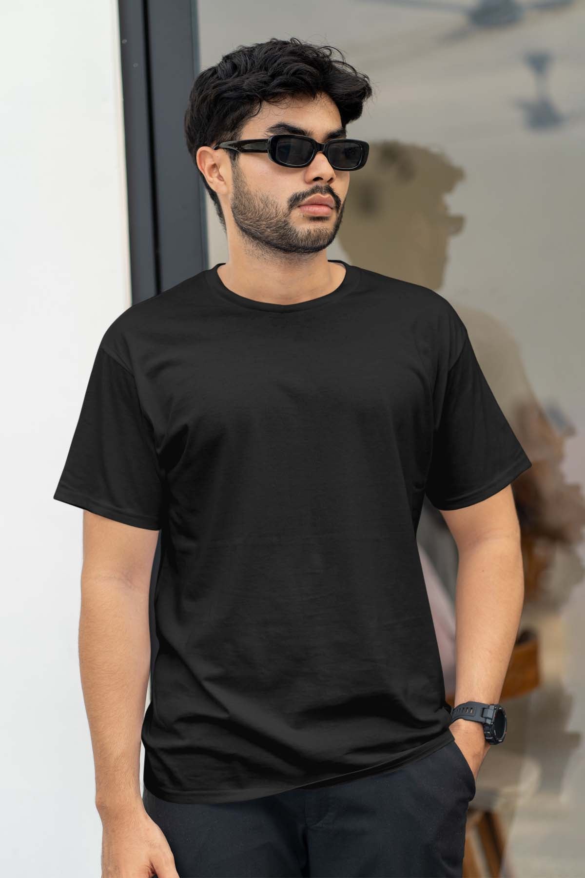Black Plain Regular Fit T-Shirt