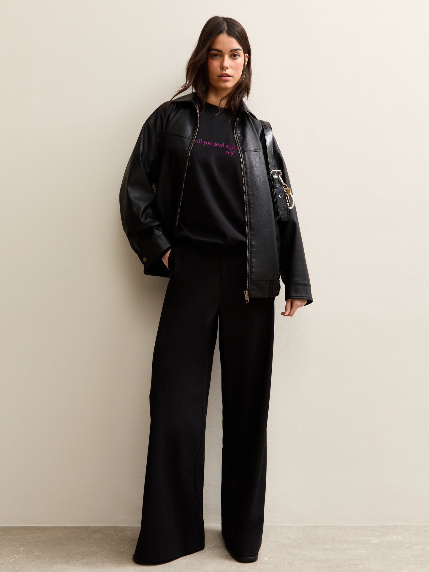 All you need Sweatshirt- Black