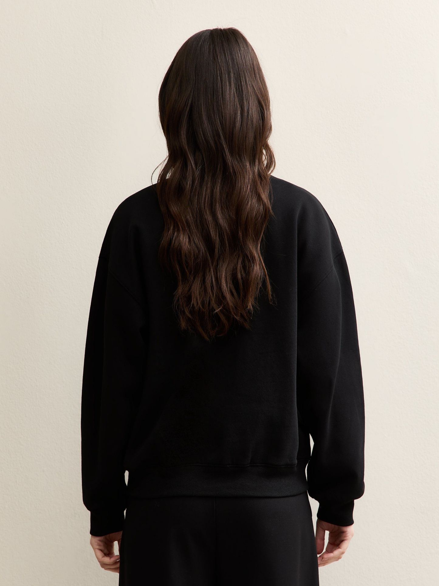 All you need Sweatshirt- Black