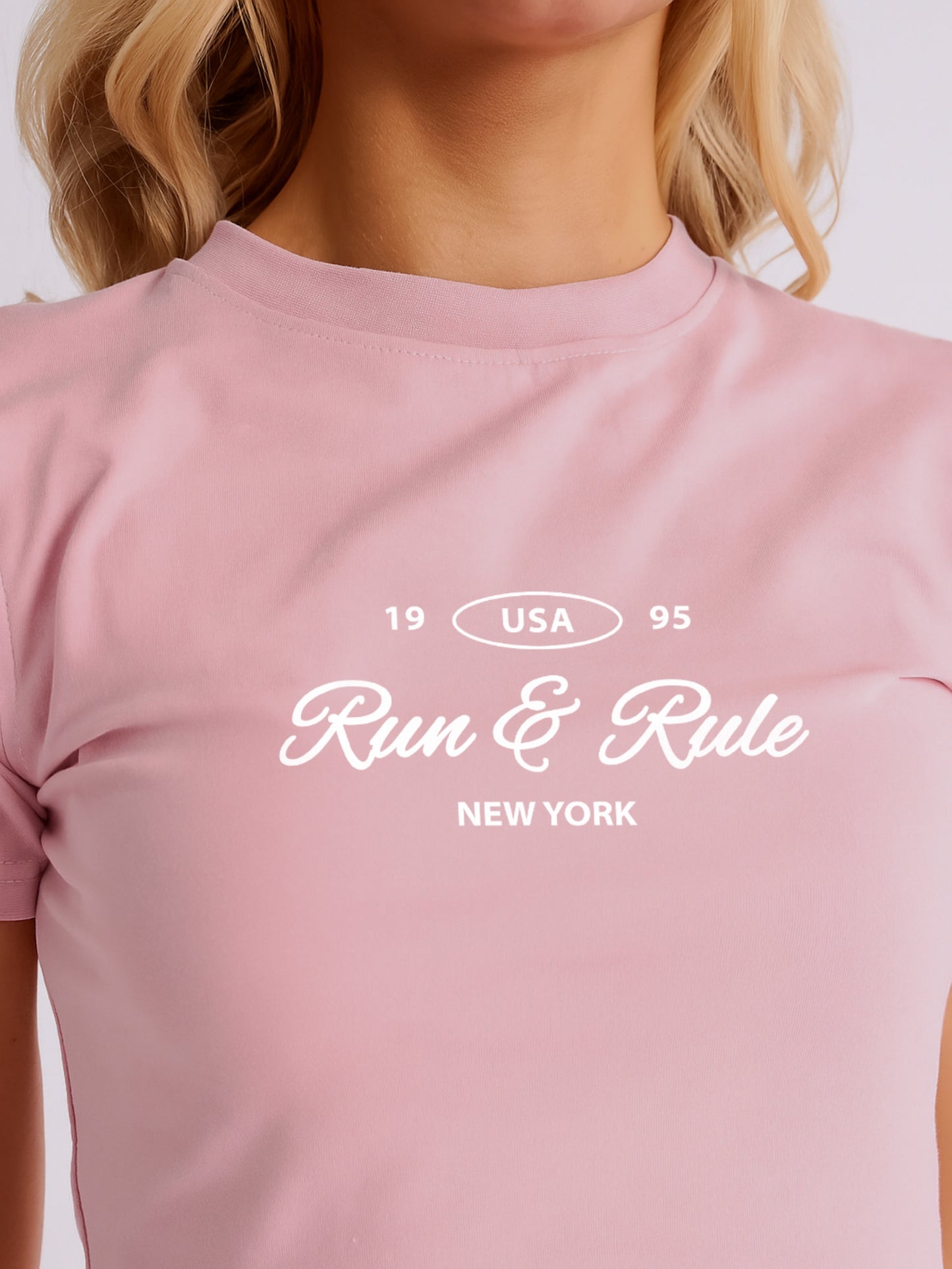Run & Rule Crop T-Shirt- Pink